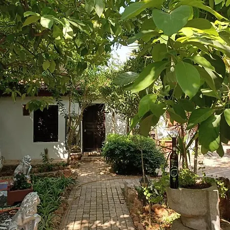 Otel Hadrianus Pansion 3*