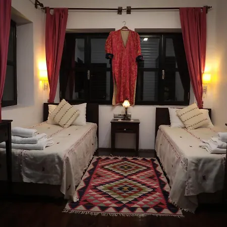 Otel Hadrianus Pansion Antalya