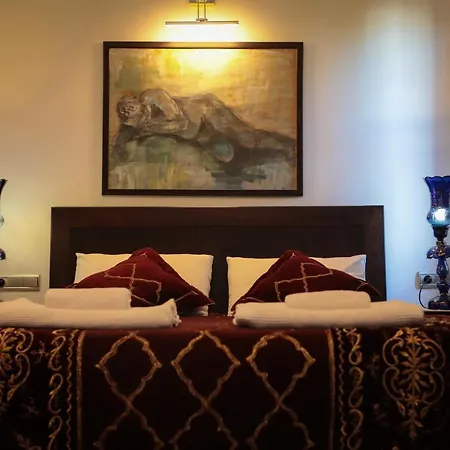 Hadrianus Pansion Otel