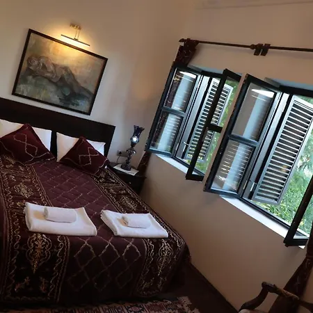 Hadrianus Pansion Otel 3*