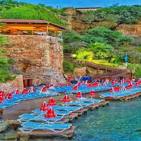 Hadrianus Pansion Antalya