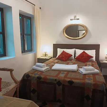Hadrianus Pansion Otel