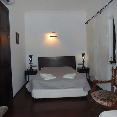 Hadrianus Pansion 3* Antalya