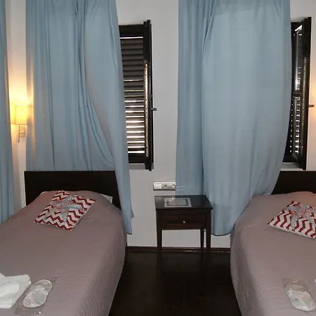 Otel Hadrianus Pansion 3*