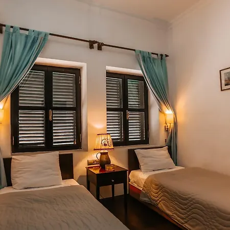 Hadrianus Pansion Otel 3*